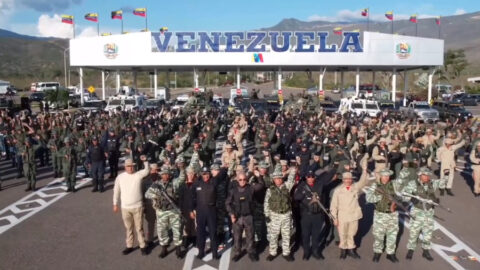 La maniobra se ejecutó en el marco de la celebración del 19 aniversario de la creación del Comando Estratégico Operacional de la FANB